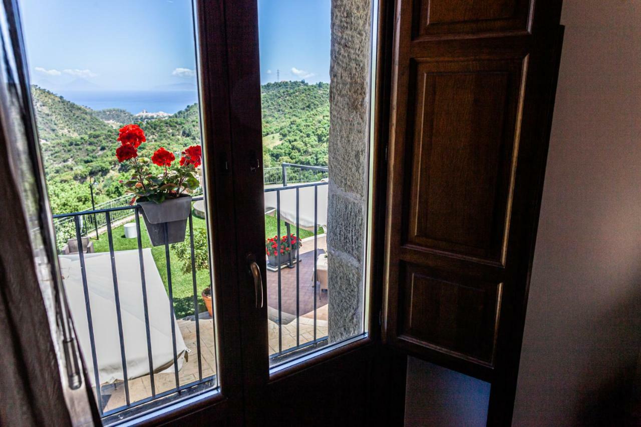 Ficarra Villa Ginevra Resort Agrituristico מראה חיצוני תמונה